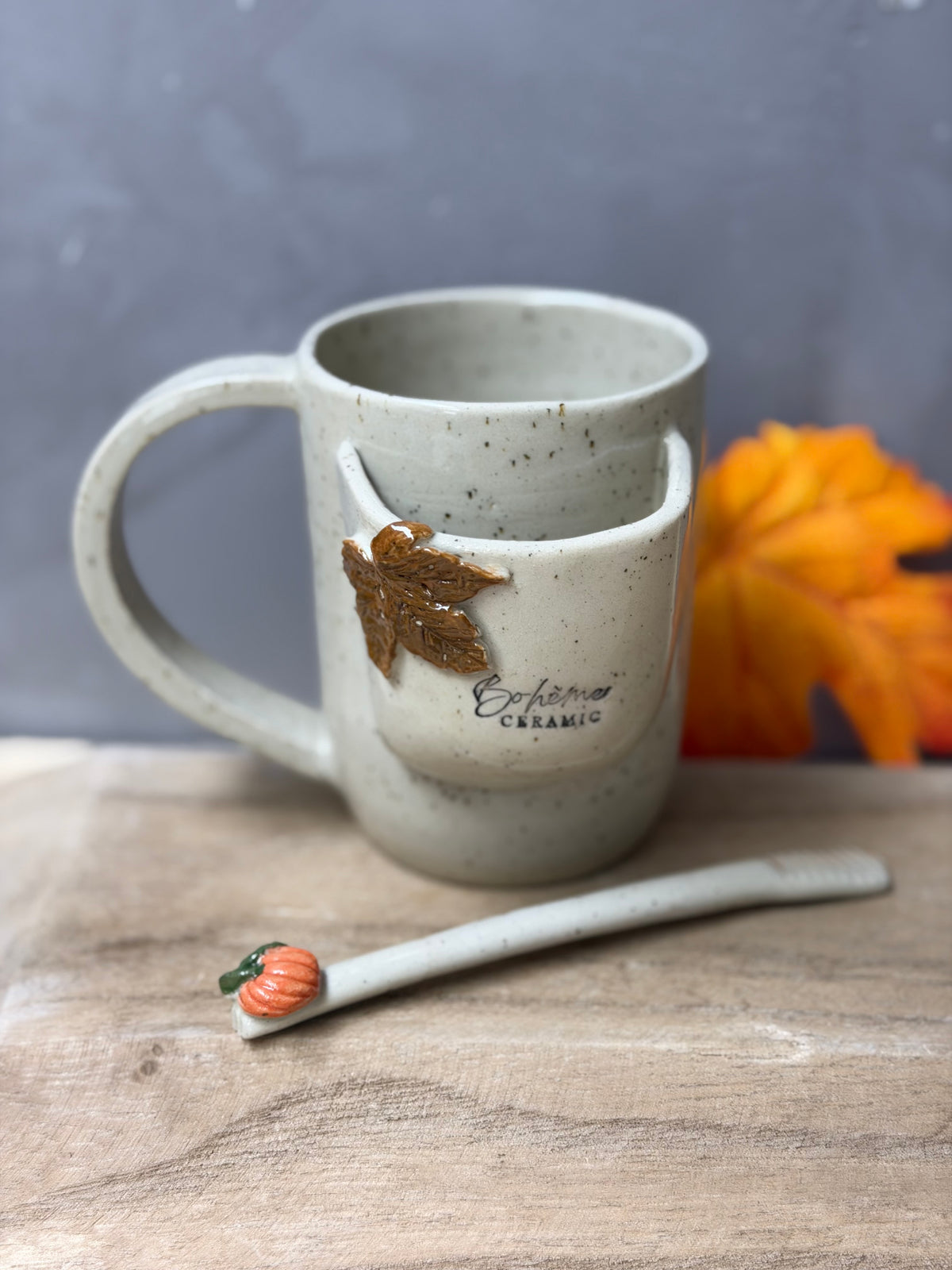 Mug à infusion d’automne avec touillette