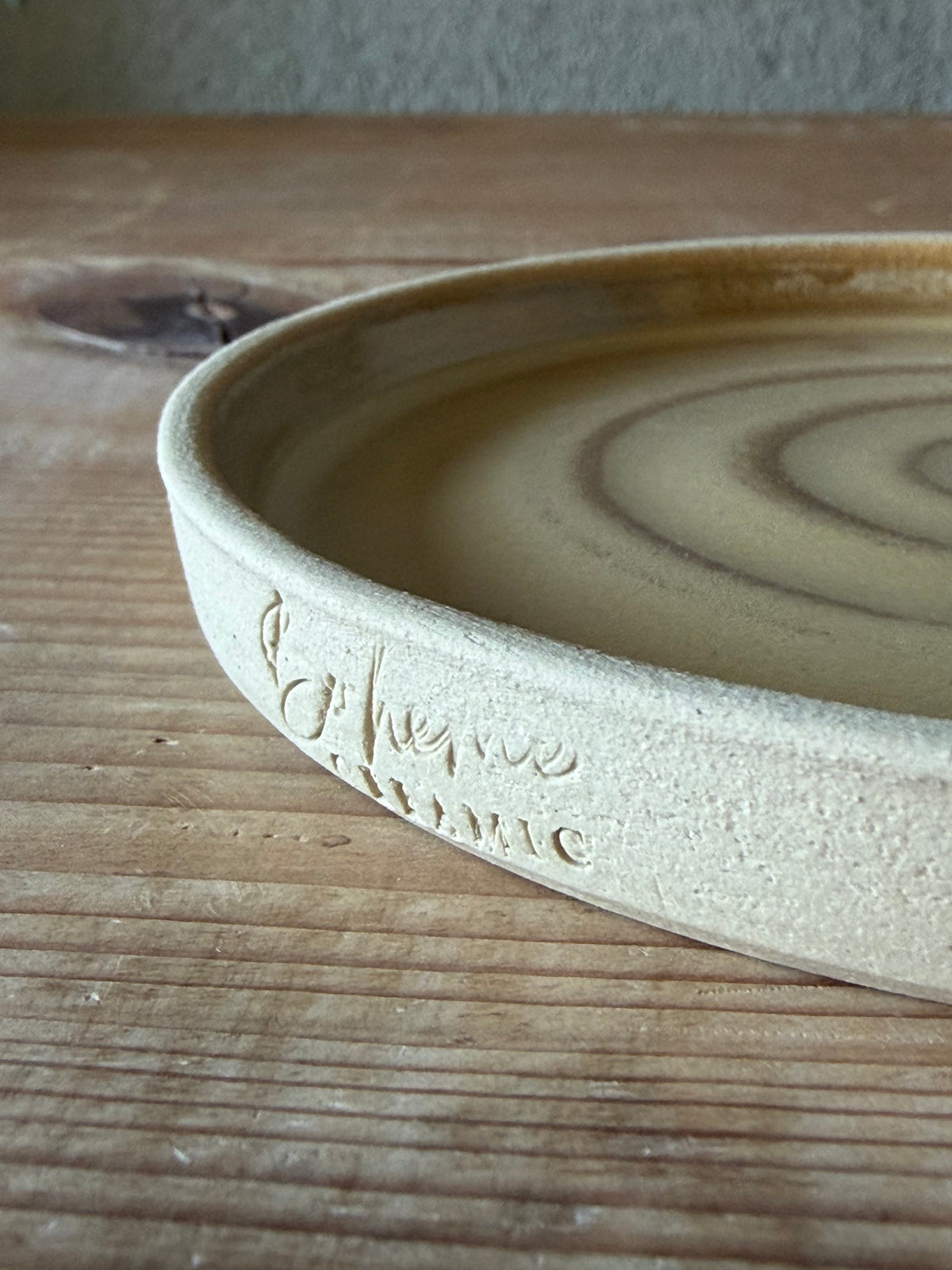 Sous-tasse en grès