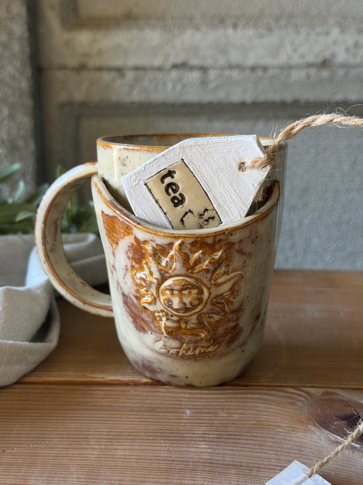 Mug à thé en grès