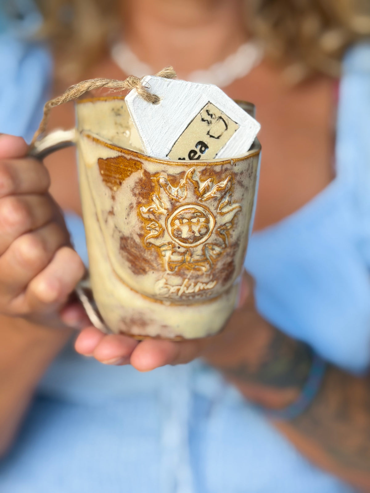Mug à thé en grès