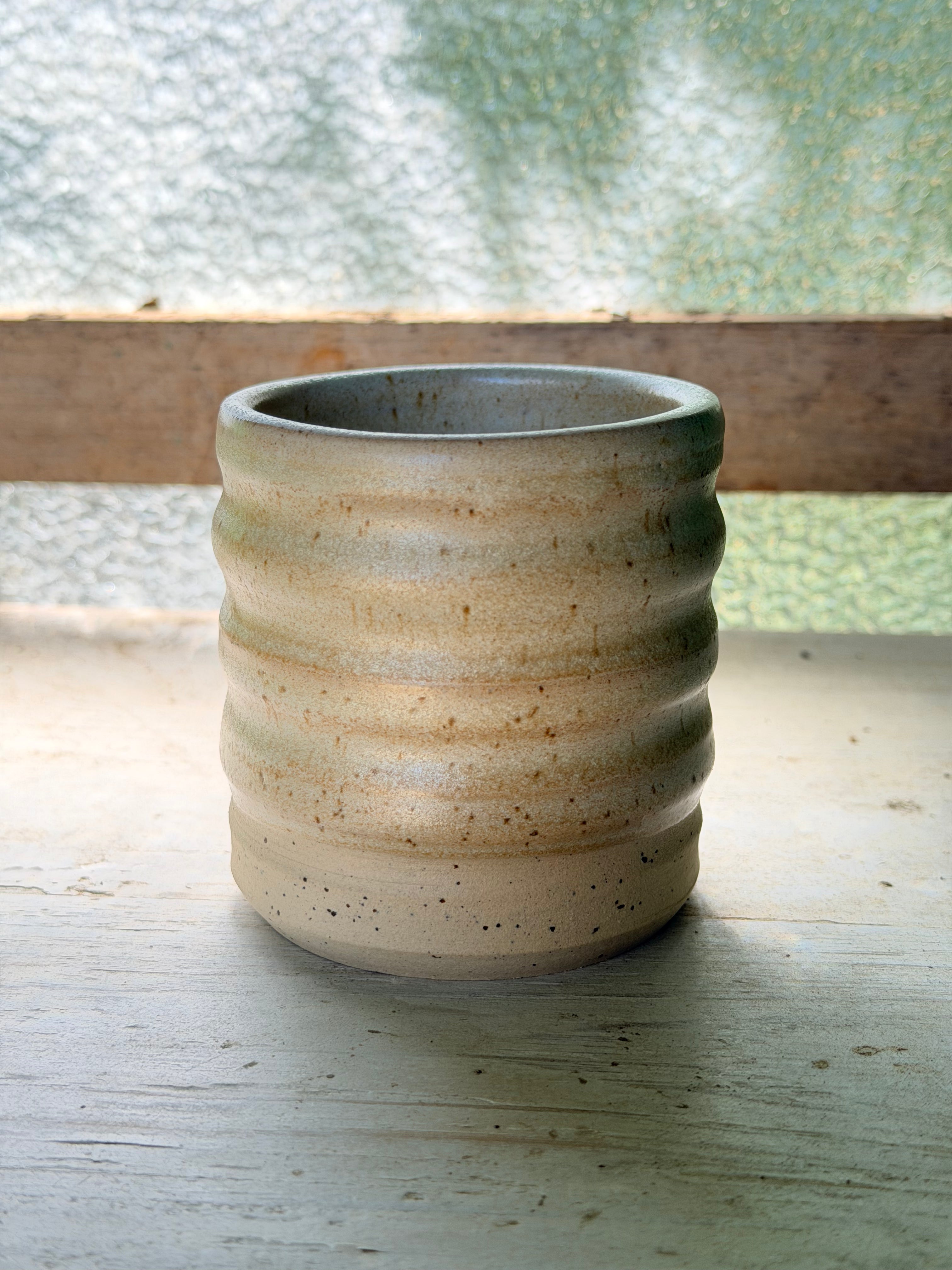Tasse à café en grès