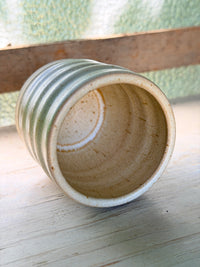 Tasse à café en grès